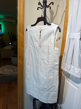Banana Republic White Sleeveless Linen Shift Dress